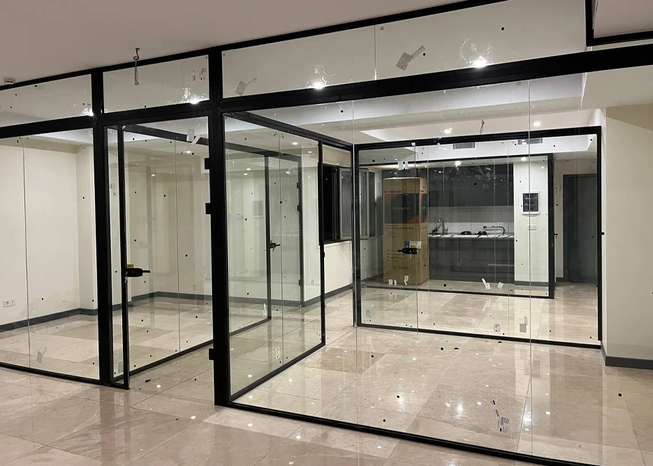 پارتیشن شیشه ای چیست؟