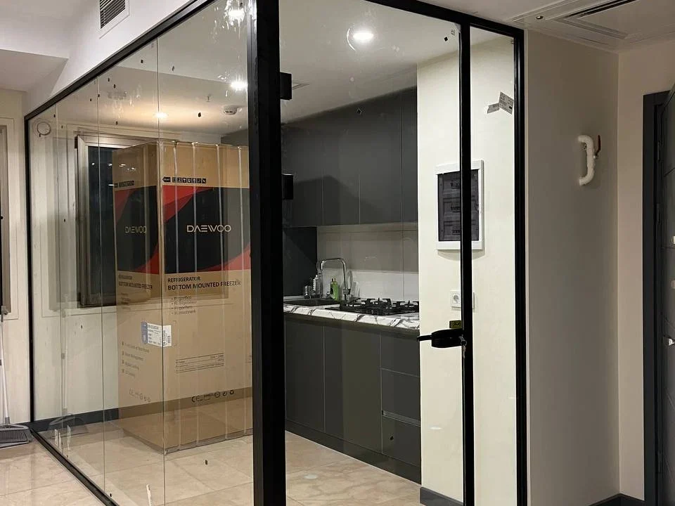 پارتیشن شیشه ای دو جداره