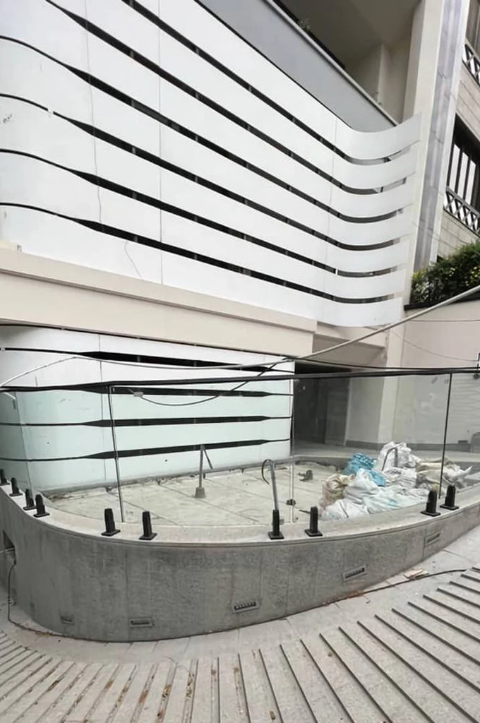 جان پناه های شیشه ای چه هستند