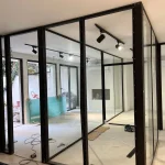 پارتیشن دوجداره به همراه پرده شیدینگ خیابان فرشته