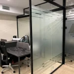 پارتیشن تک جداره به همراه استیکر و لوگو شرکت