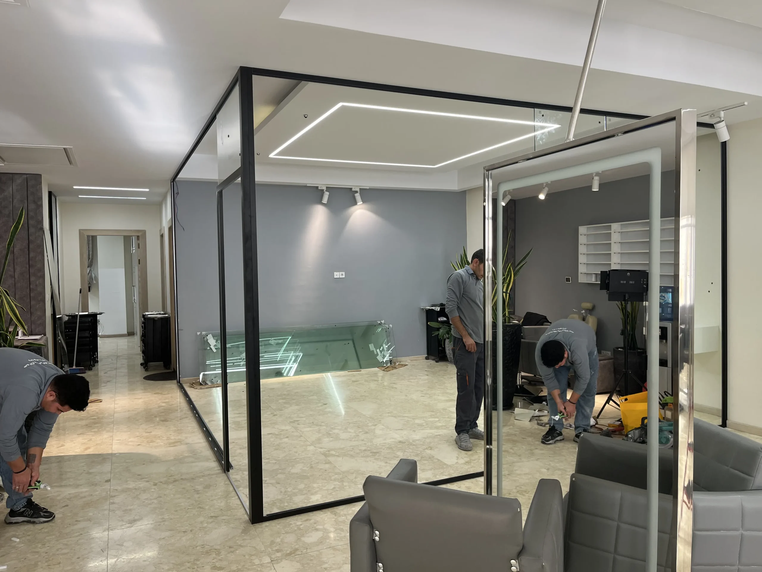 پارتیشن تک جداره سالن زیبایی