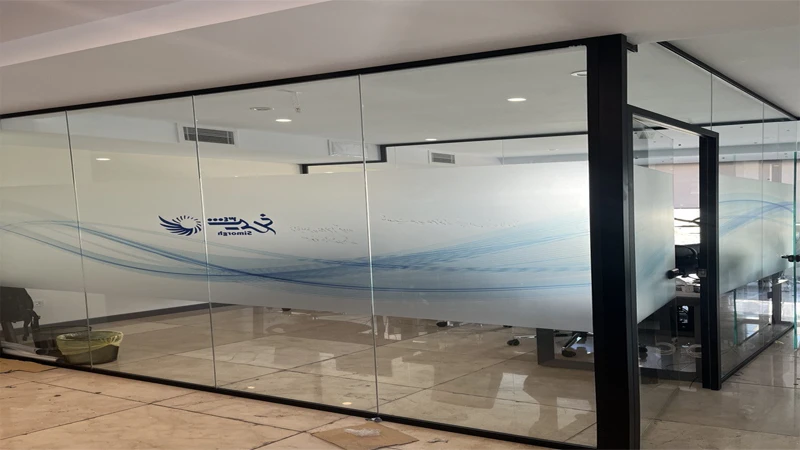 پارتیشن شیشه ای چیست؟