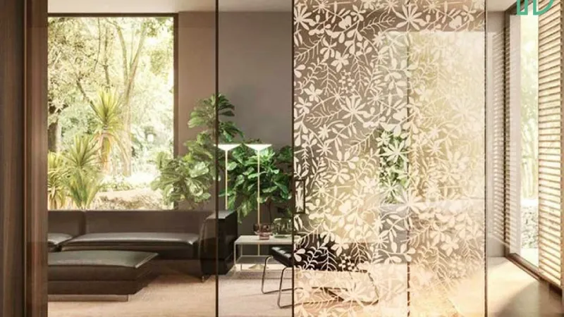 معایب استفاده از پارتیشن شیشه ای طرحدار