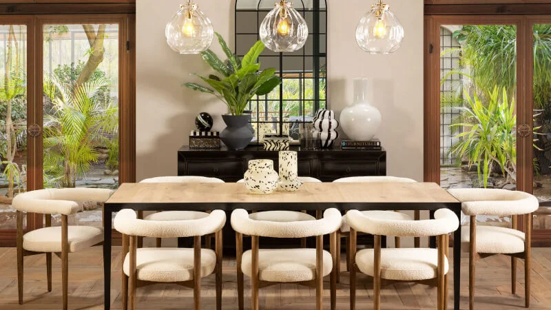 استفاده از مبلمان کم جا و مدرن میز ناهار خوری