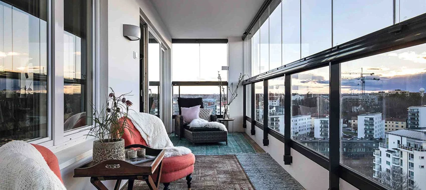 قیمت شیشه بالکن ریلی تاشو