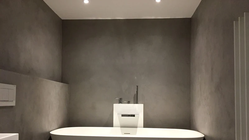 مراحل اجرای میکروسمنت سرویس بهداشتی