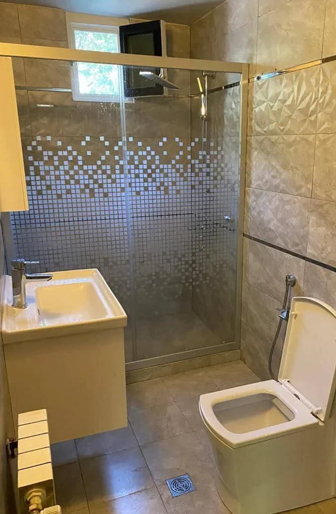 دوش شیشه ای | نمونه کارهای کابین شیشه ای حمام معمار فراز