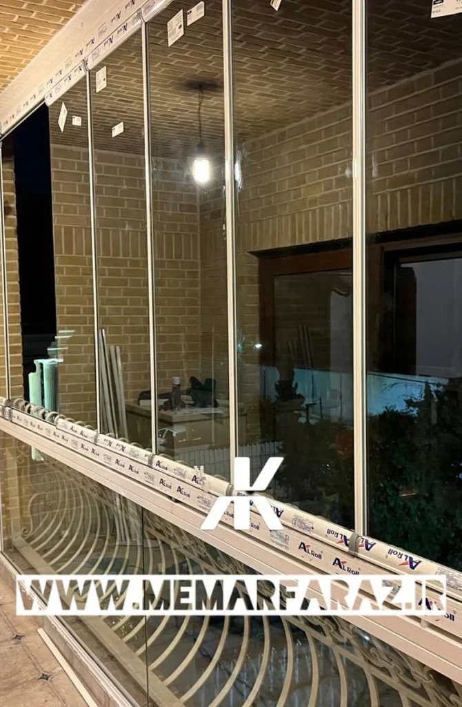 شیشه بالکن ریلی