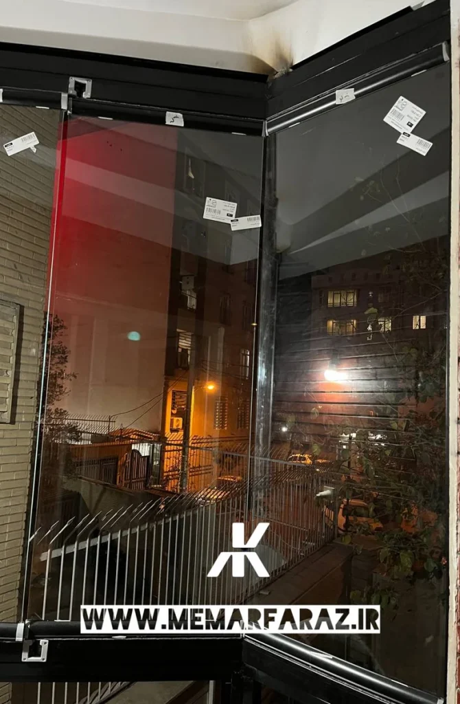 شیشه بالکنی ریلی